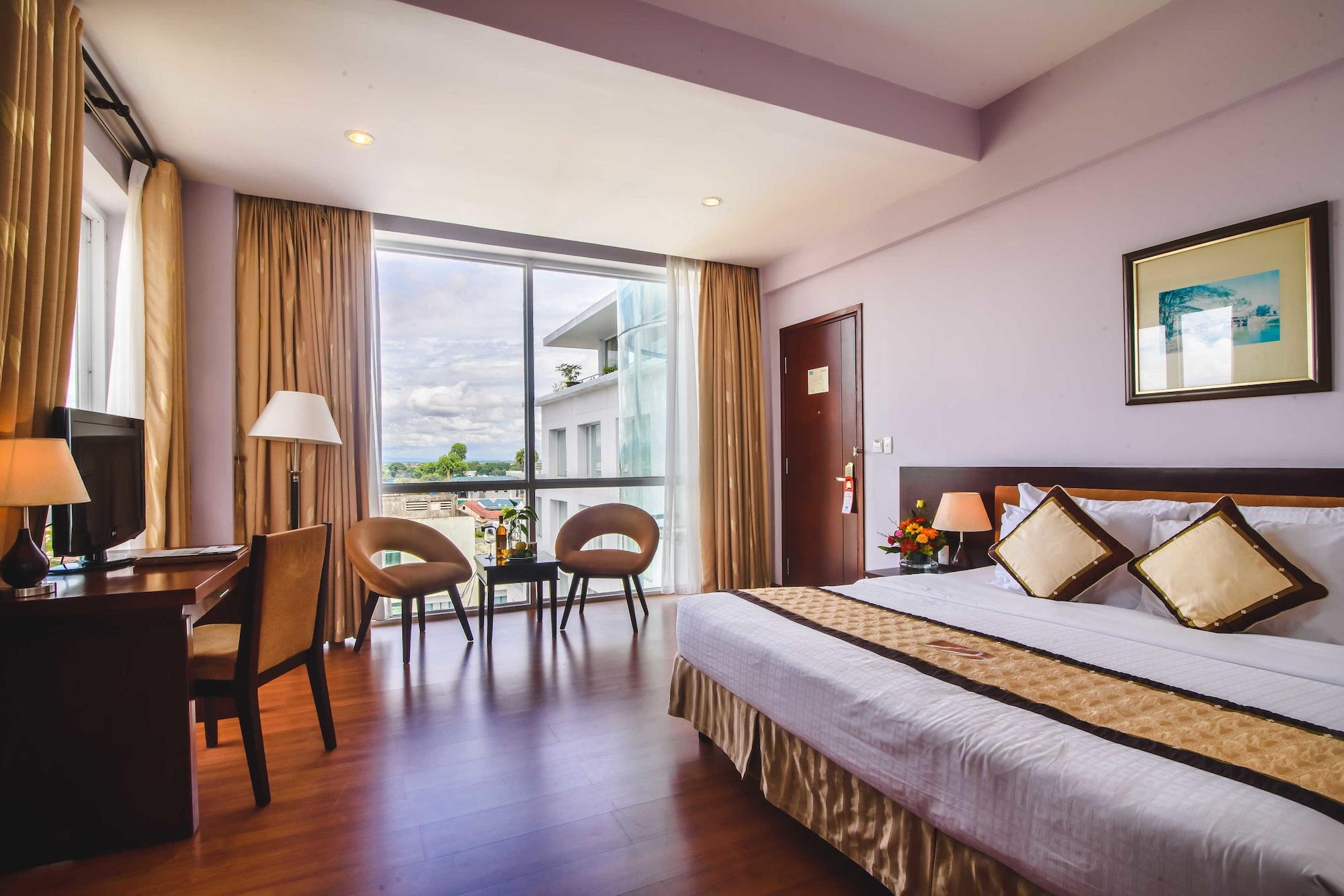 Mondial Hotel Hue Exterior photo