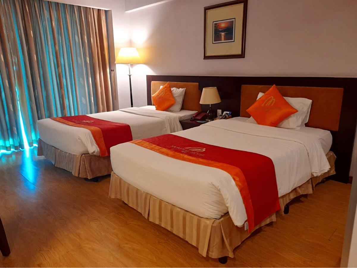 Mondial Hotel Hue Exterior photo